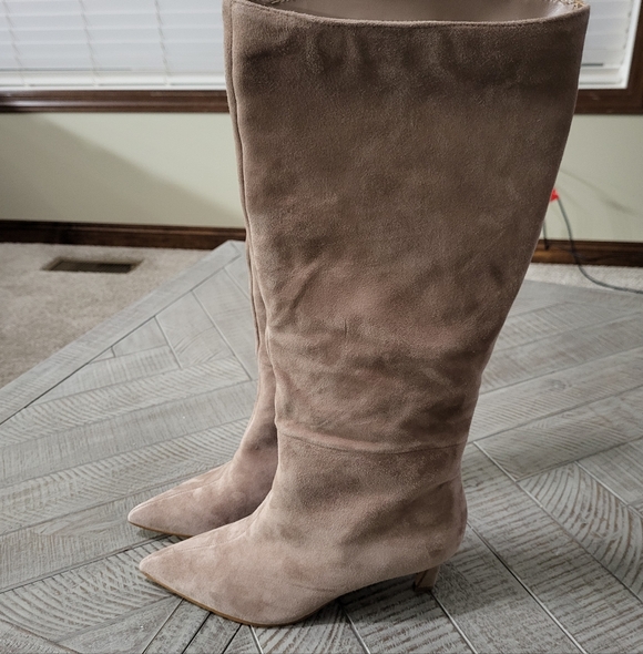 Steve Madden Lavan Women's 9.5 M Boots Taupe Suede Kitten Heels - Picture 2 of 11